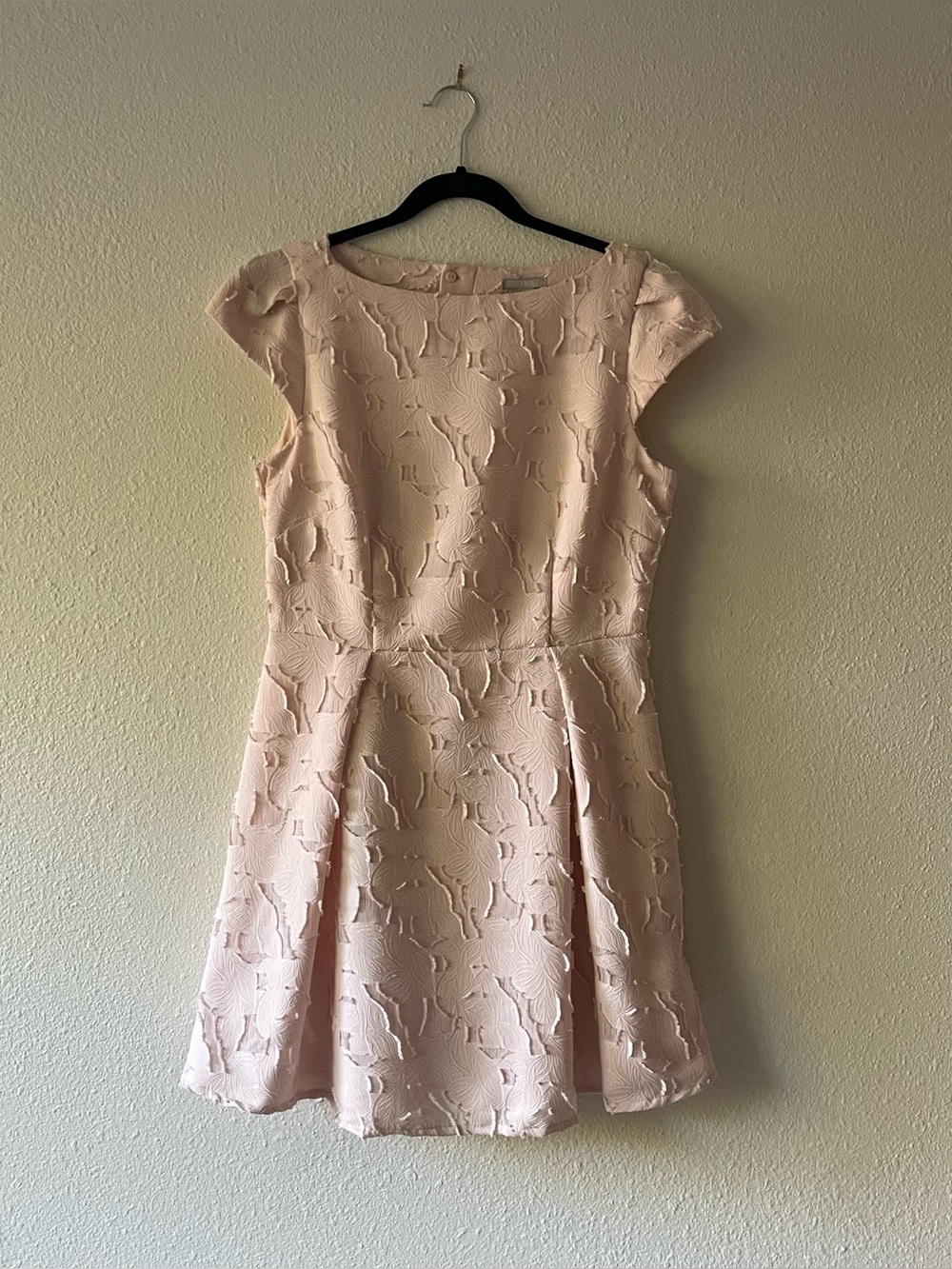 H&M Womens Size 12 Blush Pink Floral Jacquard Fit Flare Dress Textured EU42